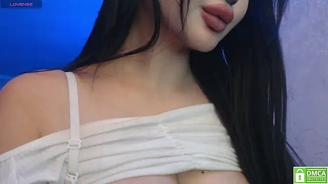 Snapshot of lunarose777 chatting on December 2024 08:21:02 PM lunarose777 online show from December 2024 08:21:02 PM
