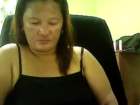 hott scarlett online show from December 2024 08:00:02 AM