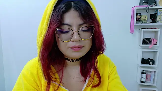 Catwhite  online show from January 2025 12:07:02 PM