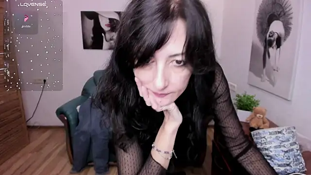 Snapshot of Dana_Haliti chatting on October 2025 06:00:01 AM Dana Haliti online show from October 2025 06:00:01 AM