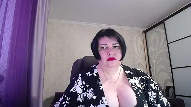 JuicyLady Di online show from February 2025 05:51:02 AM