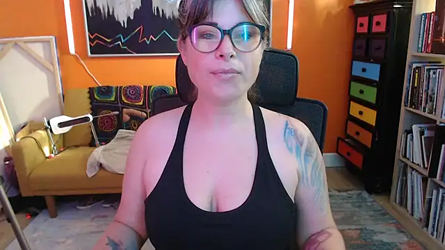 TheLenaAdams online show from October 2025 03:23:02 PM