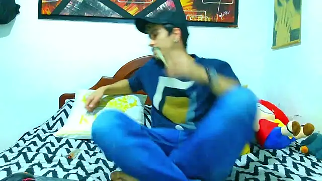 Snapshot of ryan_maxy chatting on October 2025 12:00:01 AM ryan maxy online show from October 2025 12:00:01 AM