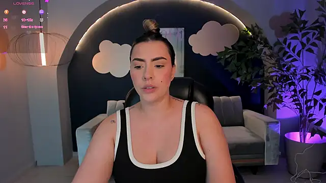 Snapshot of MartinnaBonnet chatting on December 2024 04:55:02 PM MartinnaBonnet online show from December 2024 04:55:02 PM