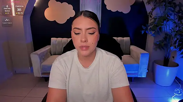 Snapshot of MartinnaBonnet chatting on March 2025 05:02:02 PM MartinnaBonnet online show from March 2025 05:02:02 PM