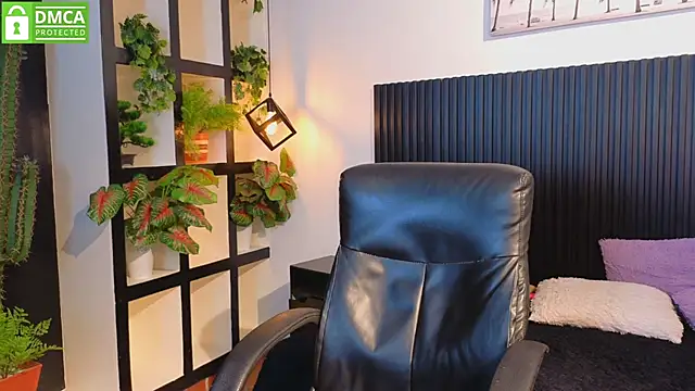 Ivy Gail online show from November 2025 03:38:01 AM