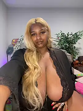 BigFineSelena online show from January 2025 05:49:01 PM