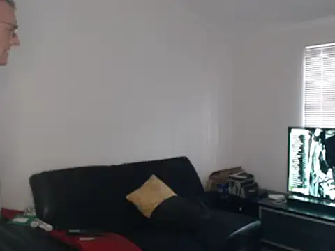 Snapshot of shhhoot73 chatting on October 2025 06:45:02 AM shhhoot73 online show from October 2025 06:45:02 AM