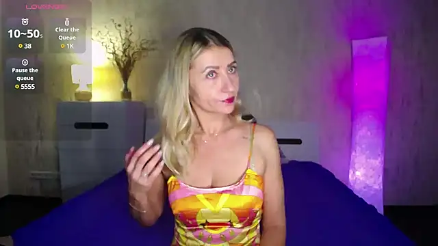 ZoeGrant online show from December 2024 07:27:02 PM