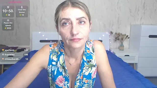 ZoeGrant online show from December 2024 10:06:02 PM
