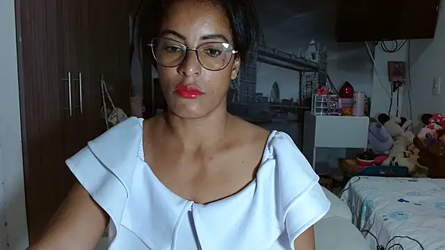 Snapshot of kateleyagrey chatting on December 2024 10:50:01 PM kateleyagrey online show from December 2024 10:50:01 PM
