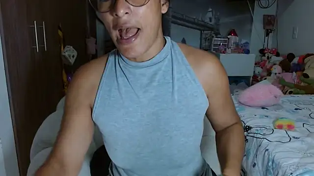 Snapshot of kateleyagrey chatting on December 2024 11:00:02 AM kateleyagrey online show from December 2024 11:00:02 AM
