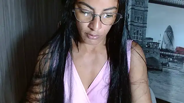 Snapshot of kateleyagrey chatting on December 2024 10:50:01 AM kateleyagrey online show from December 2024 10:50:01 AM