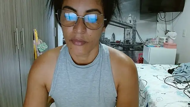 Snapshot of kateleyagrey chatting on February 2025 11:47:02 AM kateleyagrey online show from February 2025 11:47:02 AM