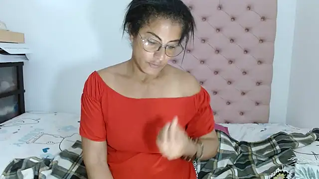 Snapshot of kateleyagrey chatting on March 2025 10:32:02 PM kateleyagrey online show from March 2025 10:32:02 PM