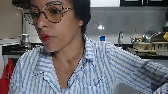 Snapshot of kateleyagrey chatting on September 2025 01:22:01 PM kateleyagrey online show from September 2025 01:22:01 PM