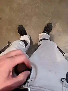 Snapshot of GeilerSchweizer chatting on November 2025 03:01:02 PM GeilerSchweizer online show from November 2025 03:01:02 PM