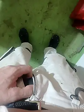 Snapshot of GeilerSchweizer chatting on December 2025 03:10:01 PM GeilerSchweizer online show from December 2025 03:10:01 PM