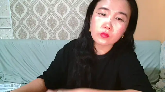 Bet Lu online show from February 2025 12:19:01 PM