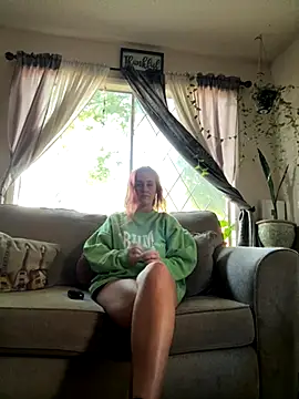 Snapshot of ClumsyLink chatting on October 2025 12:25:01 AM ClumsyLink online show from October 2025 12:25:01 AM