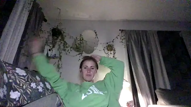 Snapshot of ClumsyLink chatting on October 2025 03:14:01 AM ClumsyLink online show from October 2025 03:14:01 AM