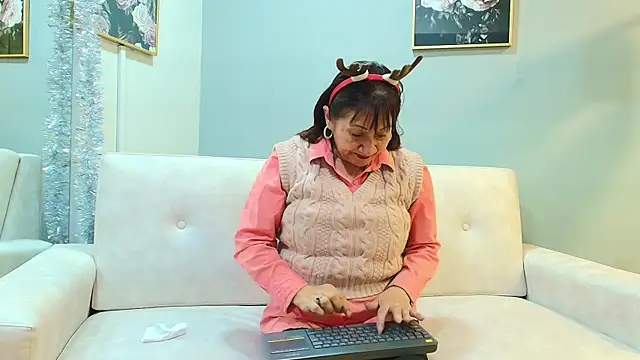 Savvanahh online show from December 2024 11:54:02 AM