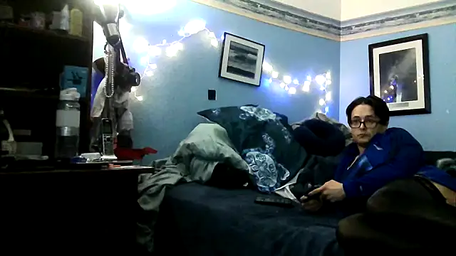CumFilledCrystal online show from February 2025 05:09:02 PM