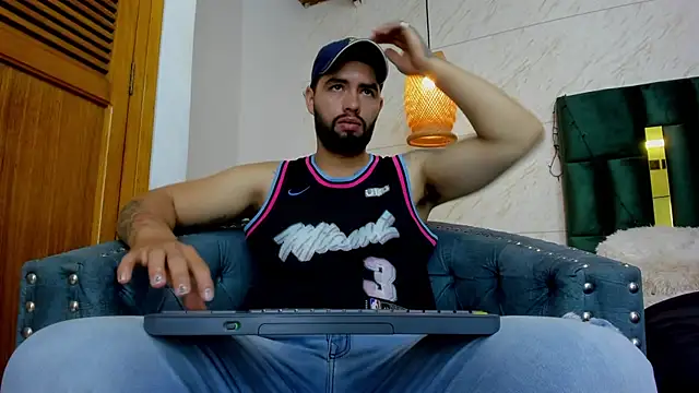 matteosantos online show from February 2025 11:33:02 AM