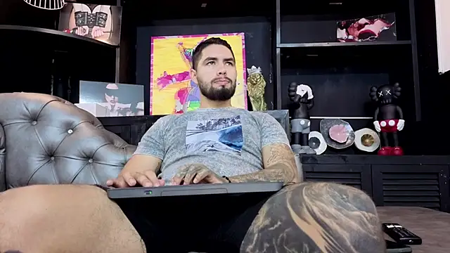 matteosantos online show from September 2025 11:47:02 AM