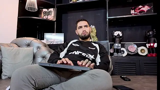 matteosantos online show from October 2025 11:30:01 AM