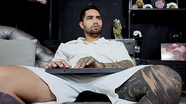 matteosantos online show from November 2025 11:34:02 AM