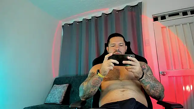 Pierre Vidal online show from September 2025 01:19:02 AM