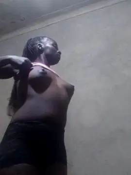 Snapshot of shape30 chatting on December 2025 05:33:02 PM shape30 online show from December 2025 05:33:02 PM