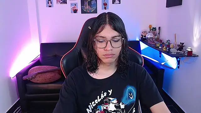 malik harrison   online show from October 2025 03:58:01 PM