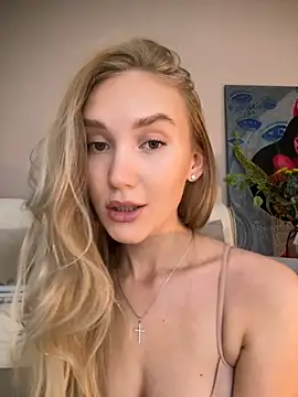 MariaTull online show from October 2025 02:06:02 PM