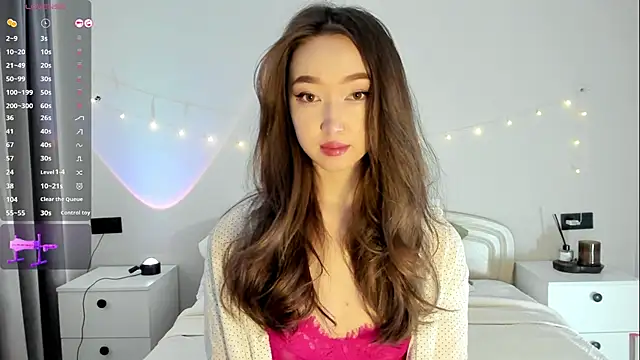  luna 022 online show from September 2025 04:25:01 AM