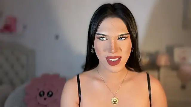 Snapshot of Ts_glamxxxx chatting on October 2025 12:08:02 AM Ts glamxxxx online show from October 2025 12:08:02 AM