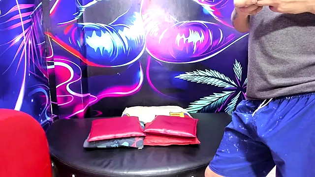 miacam-hot online show from October 2025 03:25:01 PM