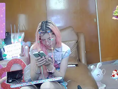 Skinygirl online show from October 2025 01:06:02 AM