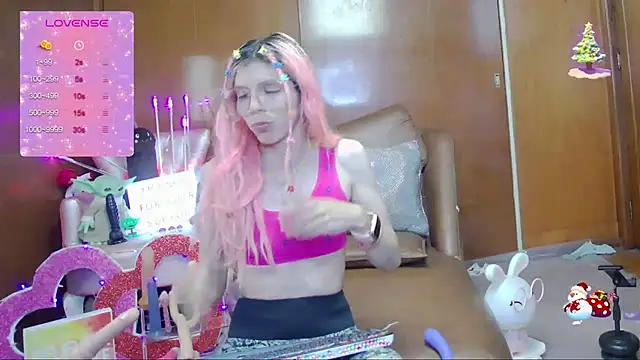 Skinygirl online show from October 2025 12:32:02 AM