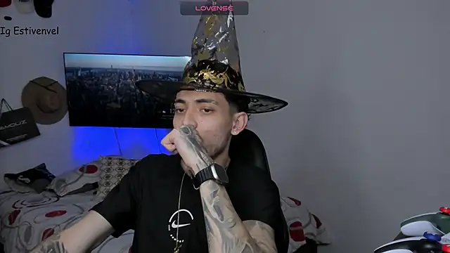 steve latin online show from October 2025 05:58:02 PM