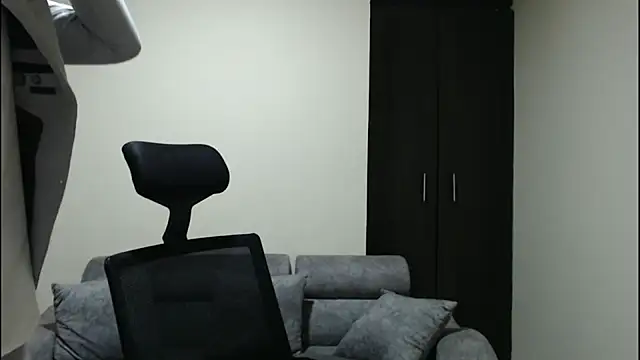 Snapshot of cowboyht chatting on November 2025 08:08:01 PM cowboyht online show from November 2025 08:08:01 PM