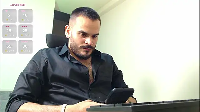 Snapshot of cowboyht chatting on November 2025 10:19:01 PM cowboyht online show from November 2025 10:19:01 PM