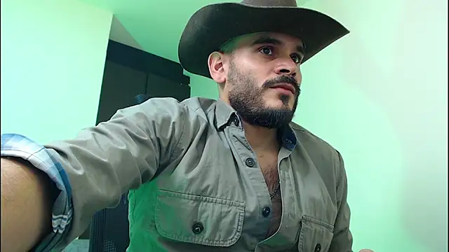 Snapshot of cowboyht chatting on November 2025 01:38:01 AM cowboyht online show from November 2025 01:38:01 AM