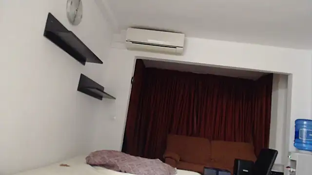 OnlySolovicio online show from September 2025 07:47:01 PM