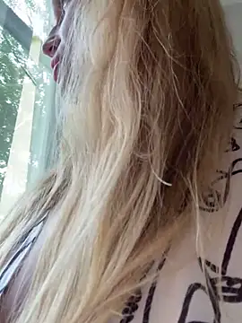 Lady  Maria online show from October 2025 12:36:02 PM