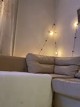 Lady  Maria online show from October 2025 04:00:01 PM