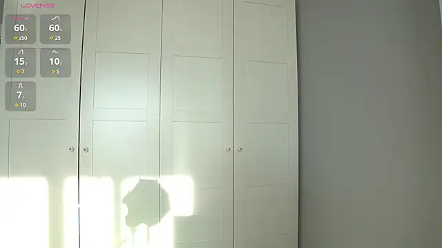 Snapshot of -JuicyMolly- chatting on October 2025 01:39:02 PM -JuicyMolly- online show from October 2025 01:39:02 PM