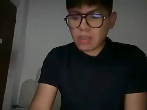 Snapshot of sweetxnico chatting on October 2025 07:01:02 PM sweetxnico online show from October 2025 07:01:02 PM