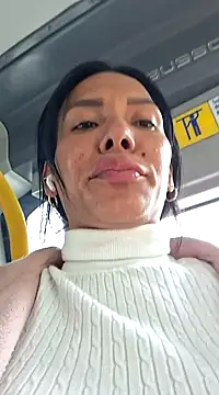 Doll Loren online show from February 2025 06:01:01 PM
